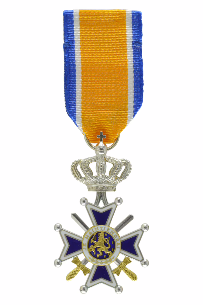 Orde van Oranje-Nassau, lid met zwaarden