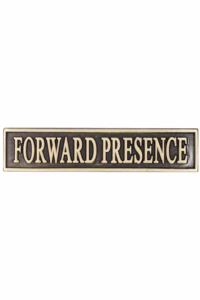 Herinneringsmedaille Internationale Missies, gesp FORWARD PRESENCE