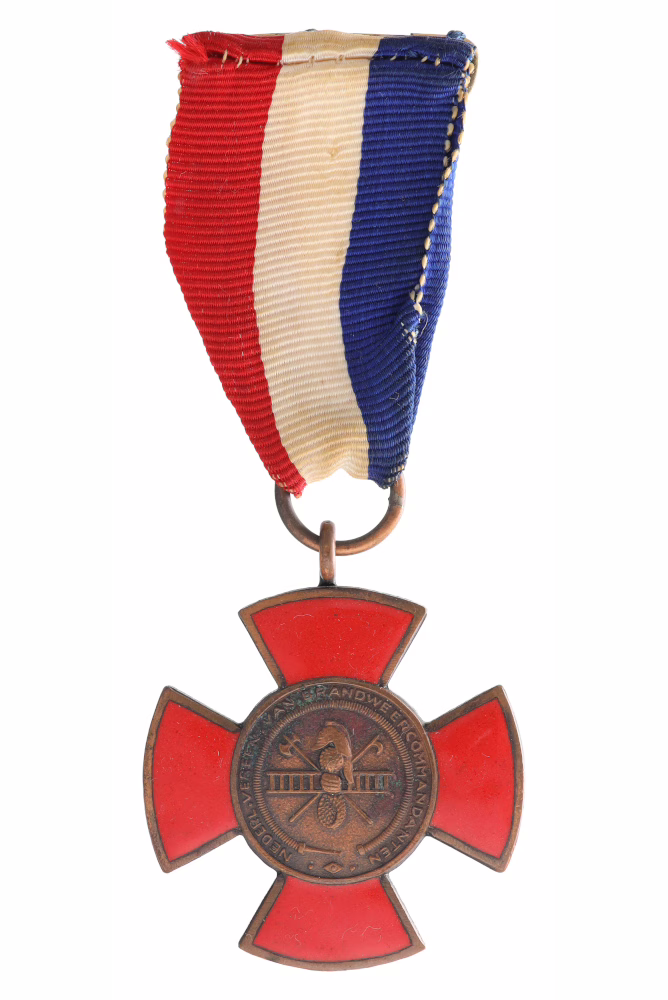 Kruis voor Brandweerdienst van de Nederlandse Vereniging van Brandweercommandanten, 1ste type